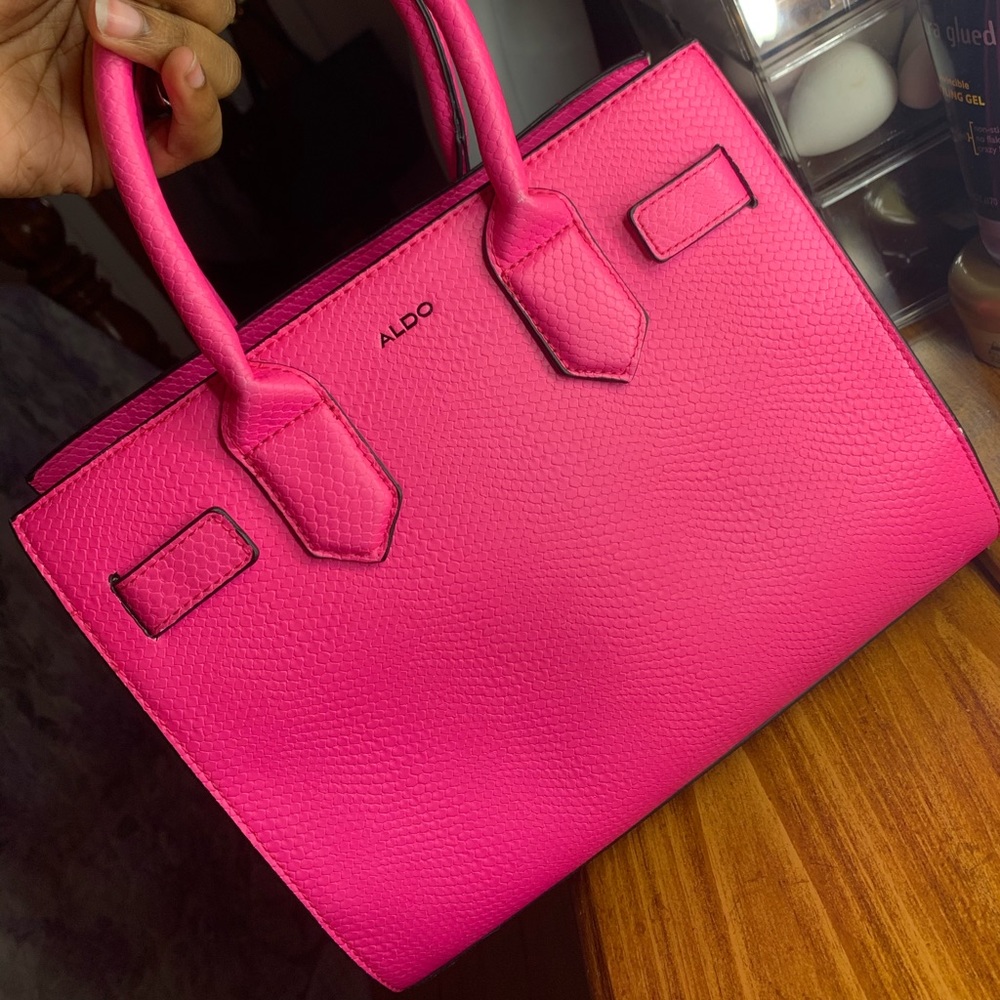 Hot Pink Aldo Purse💕